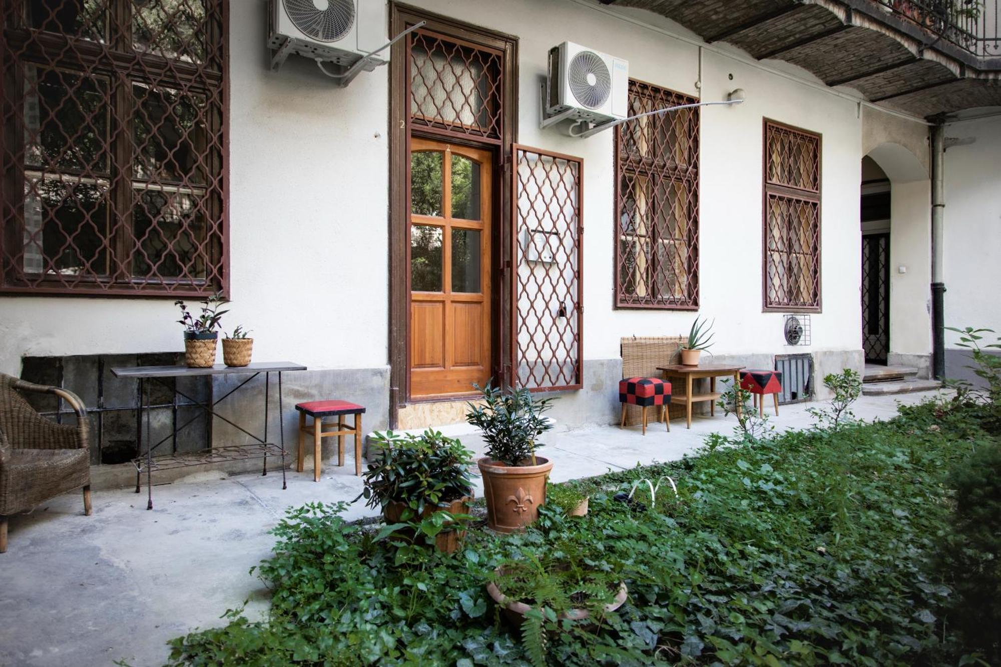Budapestayz - Lonyay Studios Exteriör bild